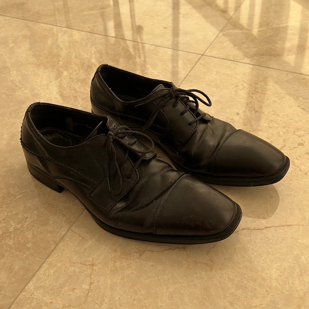 Johnston & Murphy Black Leather Dress Shoes